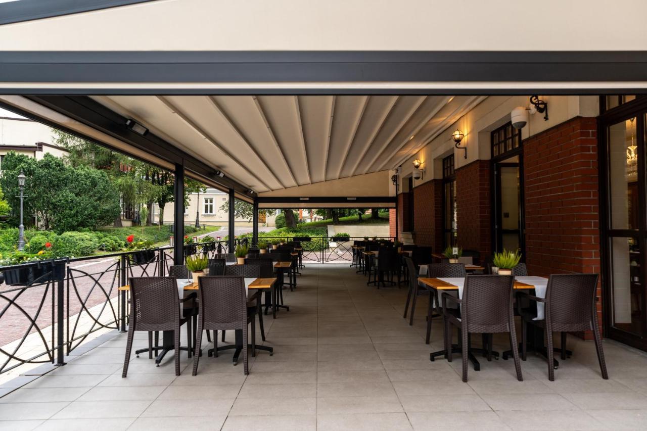 Hotel Grand Sal Wieliczka Esterno foto
