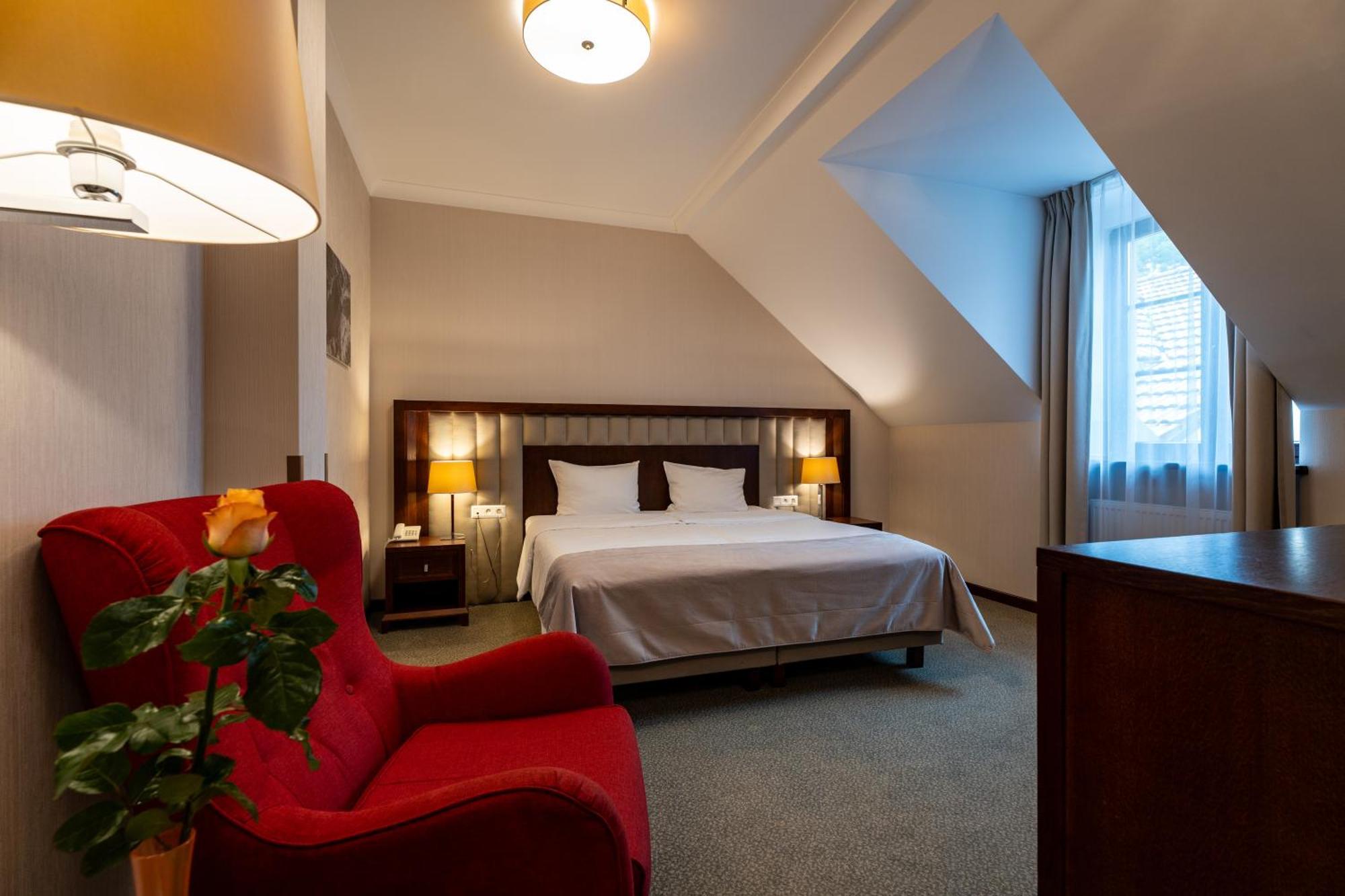 Hotel Grand Sal Wieliczka Esterno foto