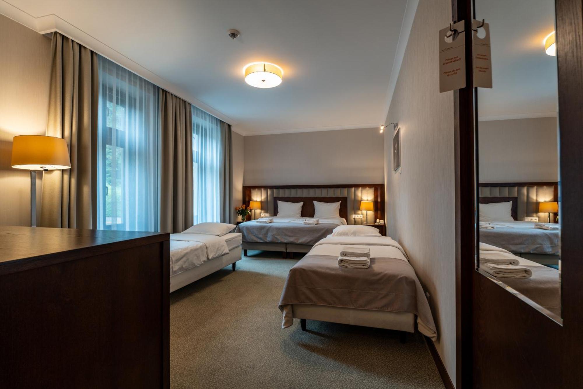 Hotel Grand Sal Wieliczka Esterno foto