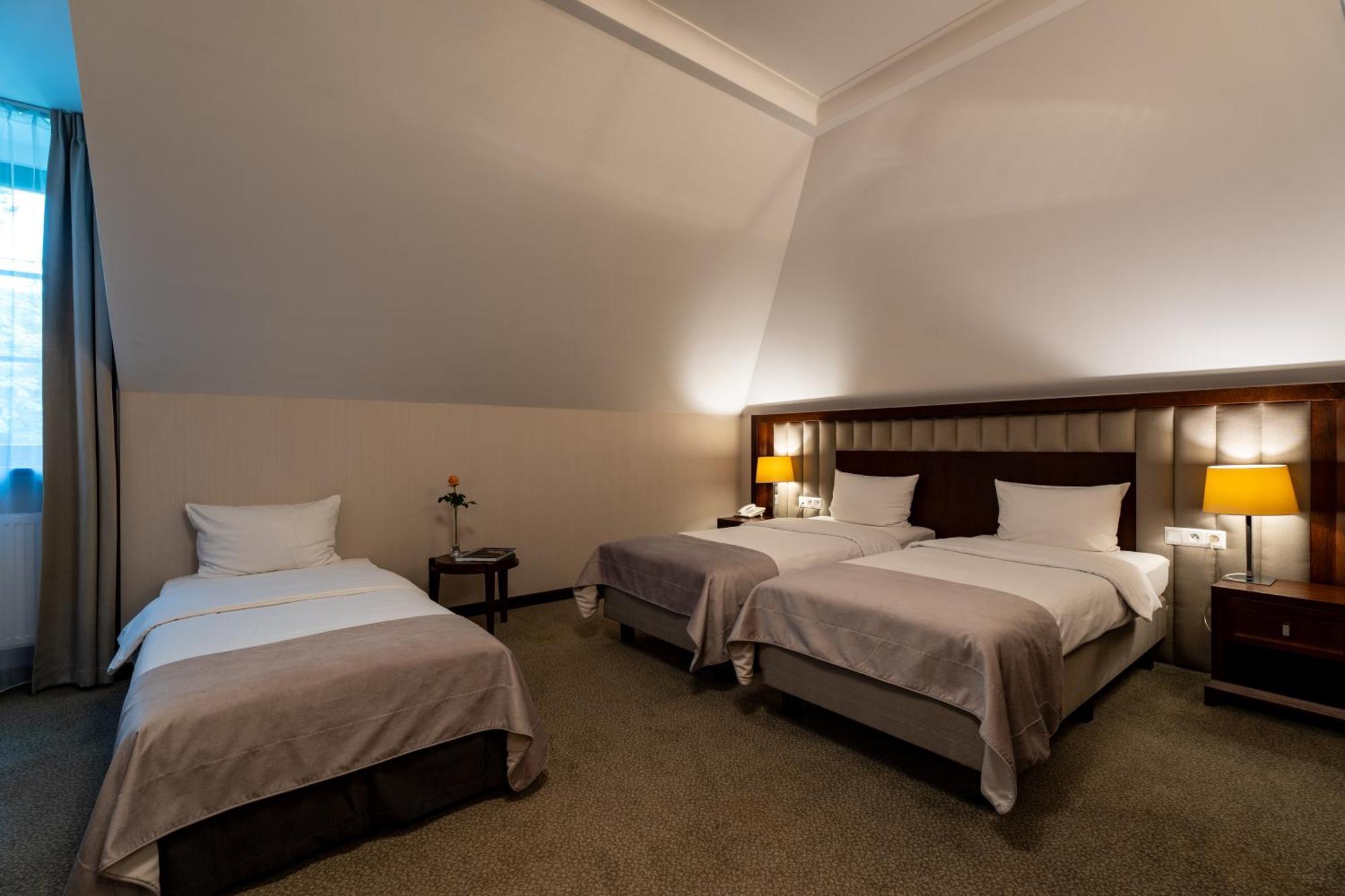 Hotel Grand Sal Wieliczka Esterno foto